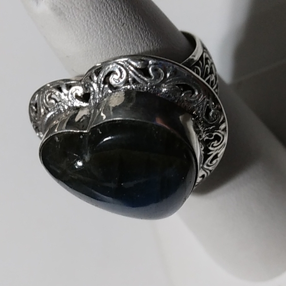 Labradorite Ring - Picture 2 of 5